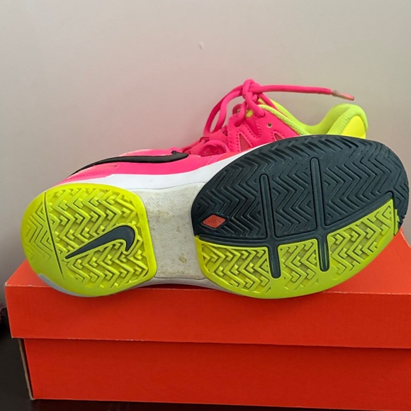 Nike Air Vapor Tennis/Pickleball Shoes - Picture 5 of 6
